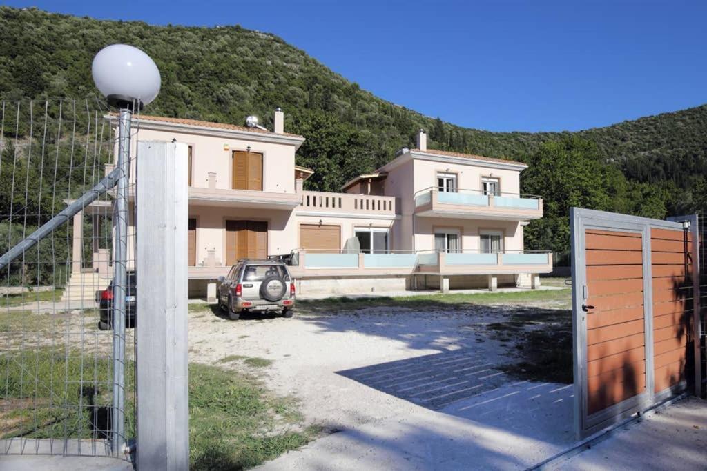 Villa Ligero Agios Christoforos  Экстерьер фото